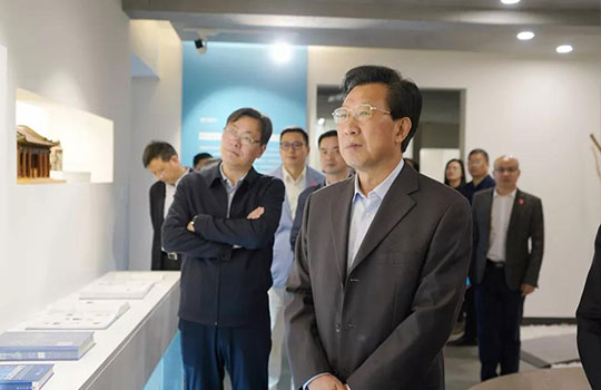 全國(guó)人大華僑委員會(huì)委員王輝忠一行來湖調(diào)研僑資企業(yè)